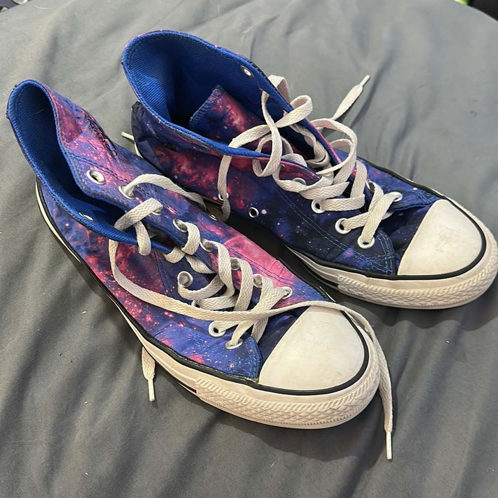 Converse size 10